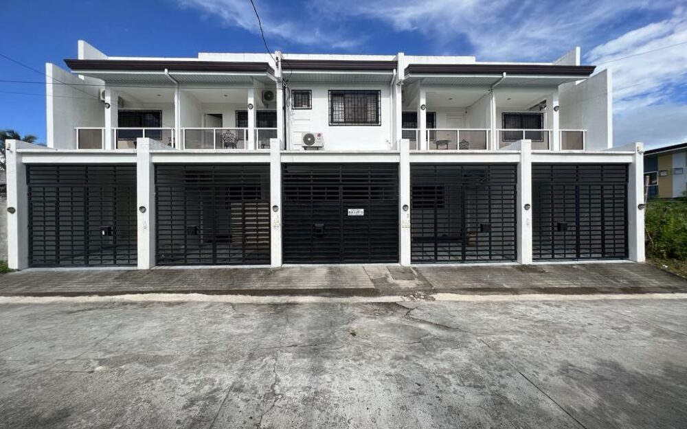 2 Bedrooms Apartment for Rent near Clark